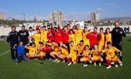 Akademia e FFM-së shënoi 4 fitore në 5 ndeshje në turneun në Erevan