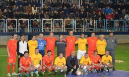 Legjendat e futbollit të Maqedonisë me një tjetër aksion humanitar