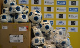 FFM dha donacion mbi 4 000 topa futbolli JAKO për ekipet e shpresave