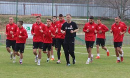 Новата генерација фудбалери до 21 година ги започна подготовките за Црна Гора
