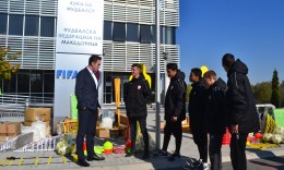 ФФМ донираше опрема и реквизити за младинскиот фудбал во клубовите