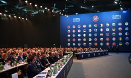 Раководството на ФФМ на Конгресот на УЕФА во Виена